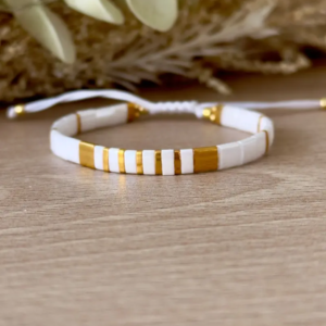 Bracelet Half Tila blanc doré en perles Miyuki vue de face design lumineux
