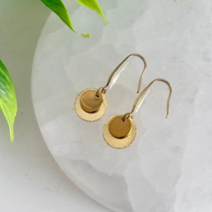 Boucles d’oreilles Solaris dorées – disques lumineux en acier inoxydable et laiton poli, bijou solaire Kti Pearl Bijoux